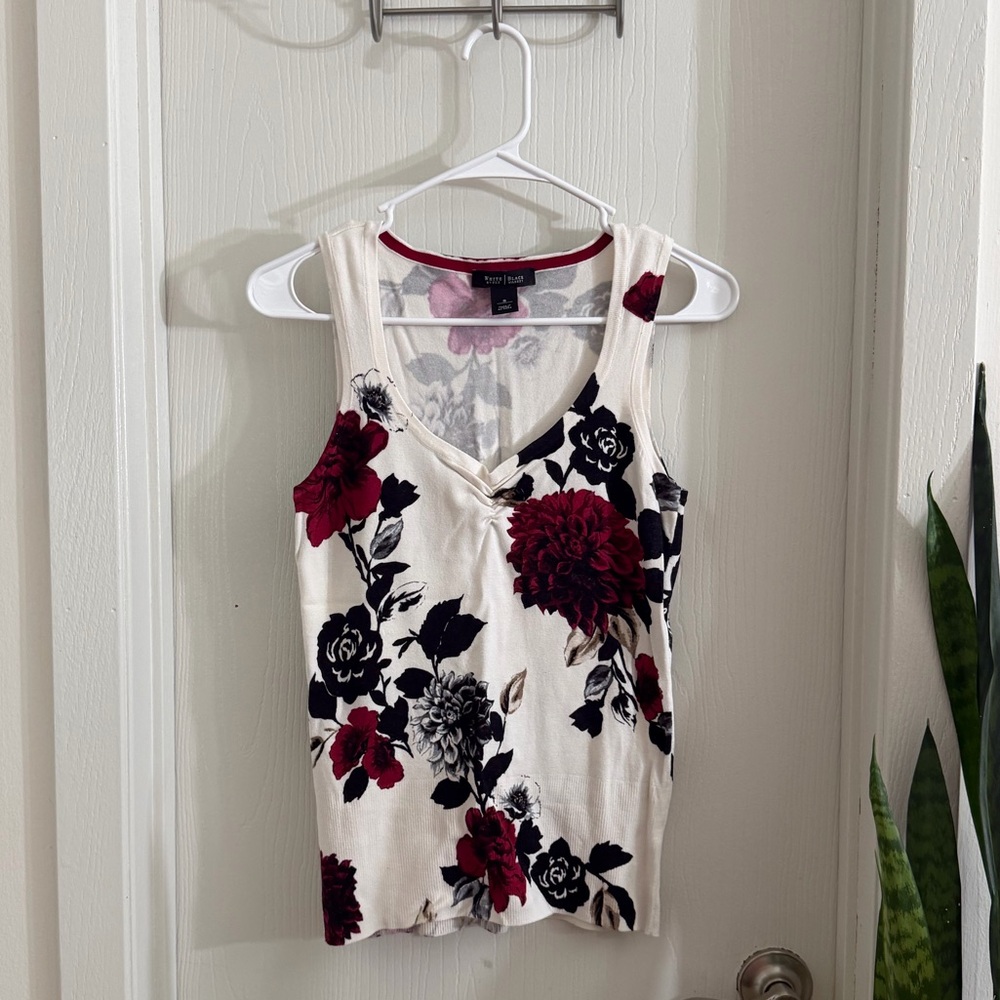 White House Black Market Floral Tank Top - Cream and Red